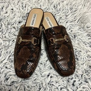 Steve Madden brown and black mules